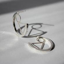 Small triangle circle hoops