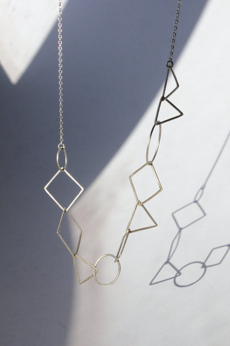 Open shapes necklace