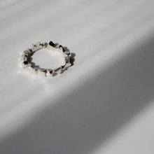 Moonlets ring
